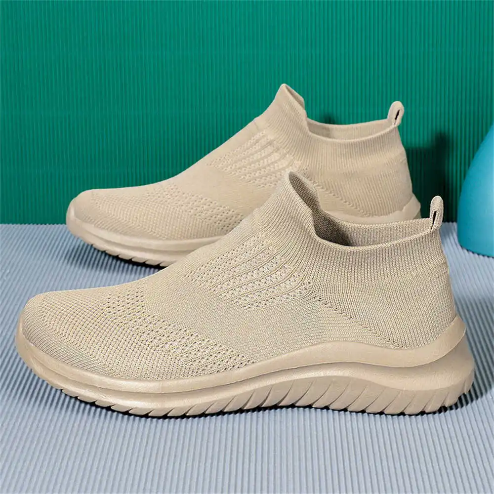 Beige weiche neue Neuheit Tenn – Streetwear Brand Collection Bewertung und Preis